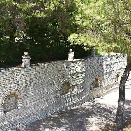 Yjet Φιέρι